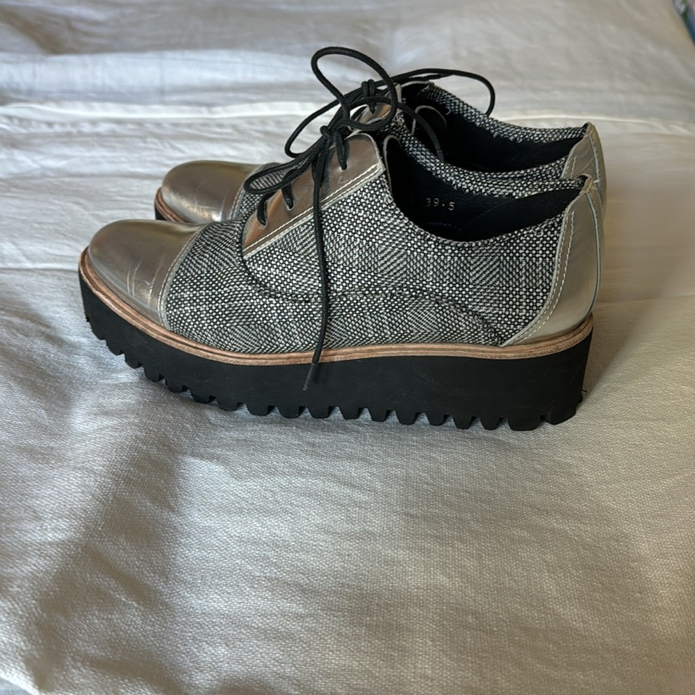 All Black platform lace up shoes, size 39.5 (9US) - Picture 2 of 6